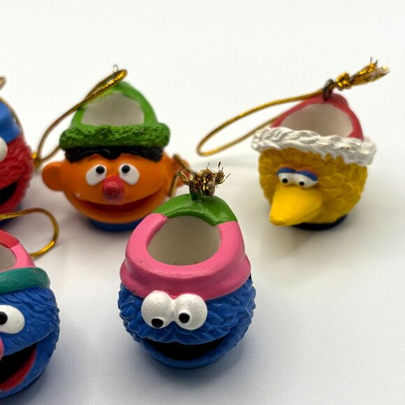 Vtg. 2006 Sesame Workshop Mini 1"H Christmas Tree Ornaments Christmas In July - Picture 3 of 4